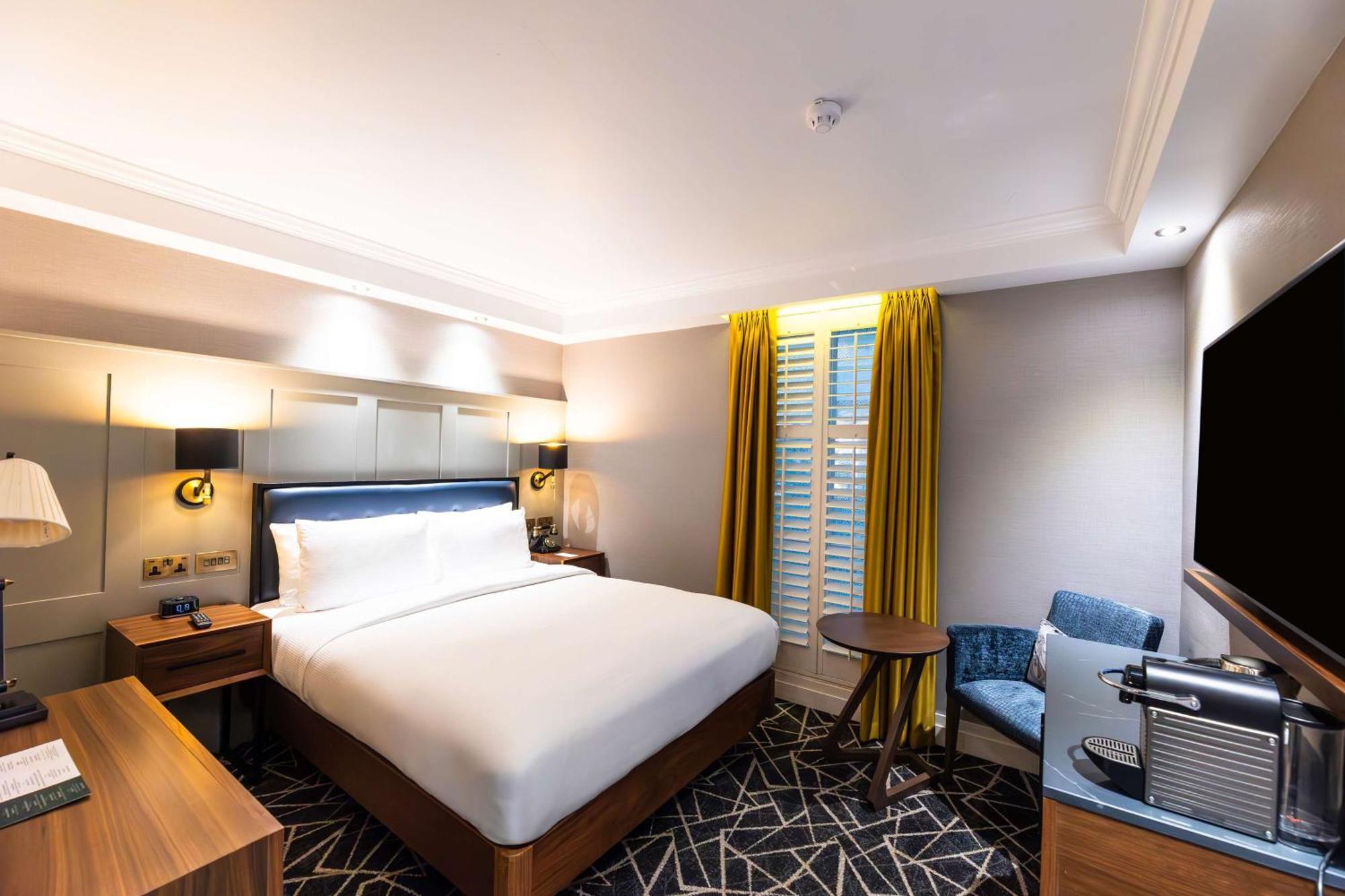 100 Queen'S Gate Hotel London, Curio Collection By Hilton Exteriör bild